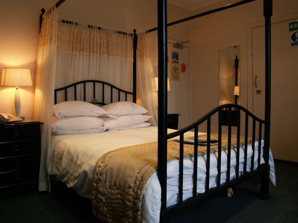 Hotel Heworth Court 3*