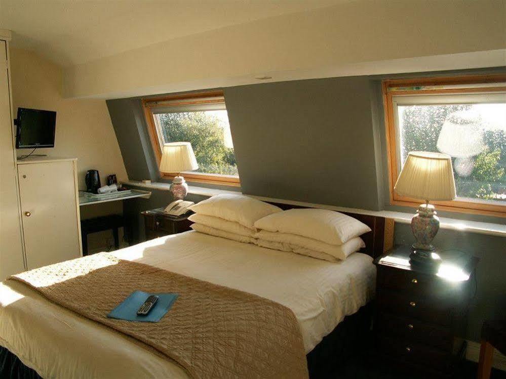Hotel Heworth Court 3*